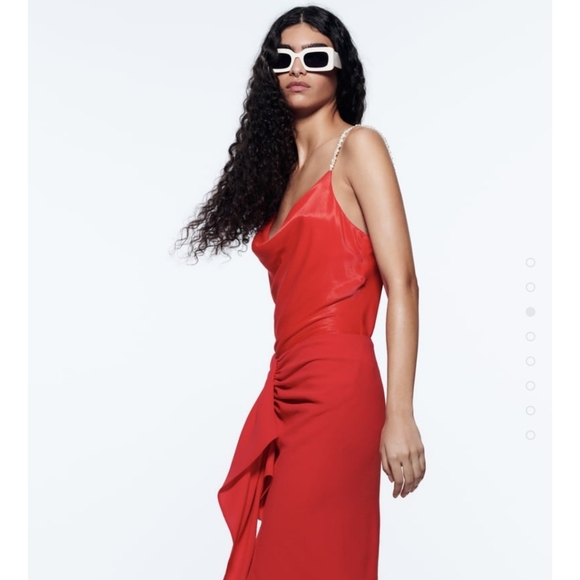 Asymmetrical Pearl Top Red Zara - Picture 8 of 12